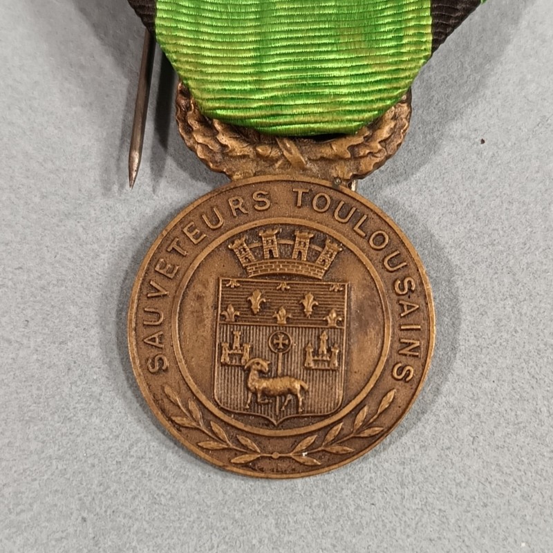 MEDAILLE DE SAUVETAGE SAUVETEURS TOULOUSAINS HONNEUR COURAGE DEVOUEMENT